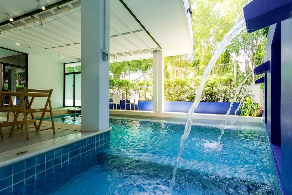 Moxi Boutique Hotel