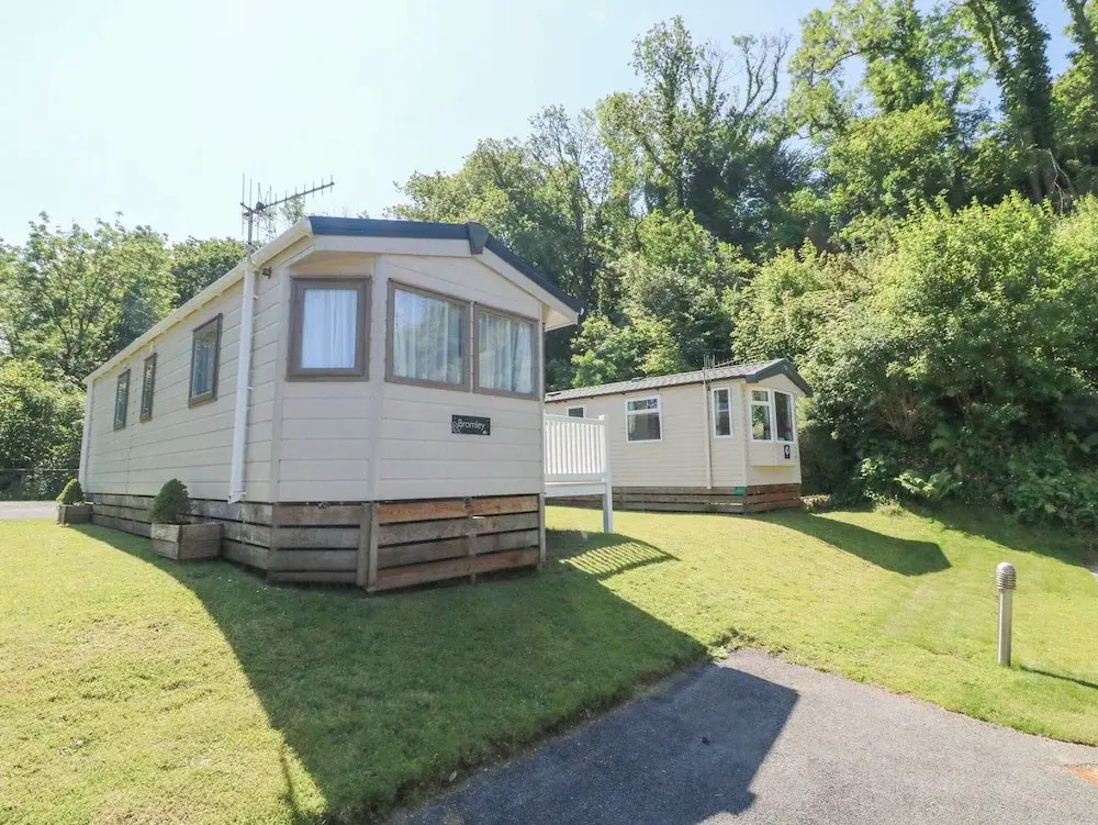26 Manleigh Park