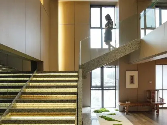 Dongjie Hotel (Chengdu University Games Sports Center Wanda Plaza)