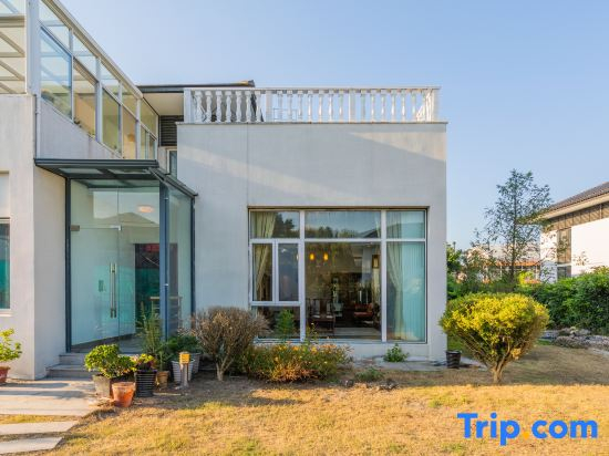 Shanghai Meishu Time Swimming Pool Party Single-family Villa
