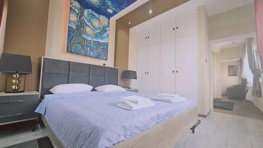 38 LCA - Stay Van Gogh Apartment