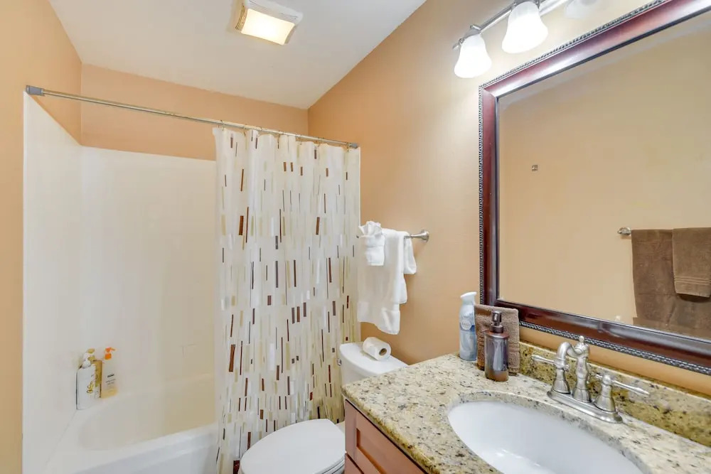 Sunny San Jose Townhome - Family Friendly!