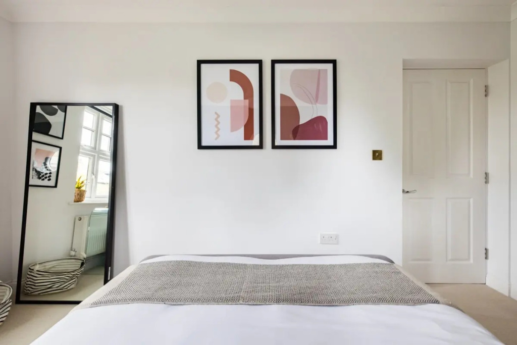 The Brockwell Park Escape - Bright 2BDR Flat with Parking