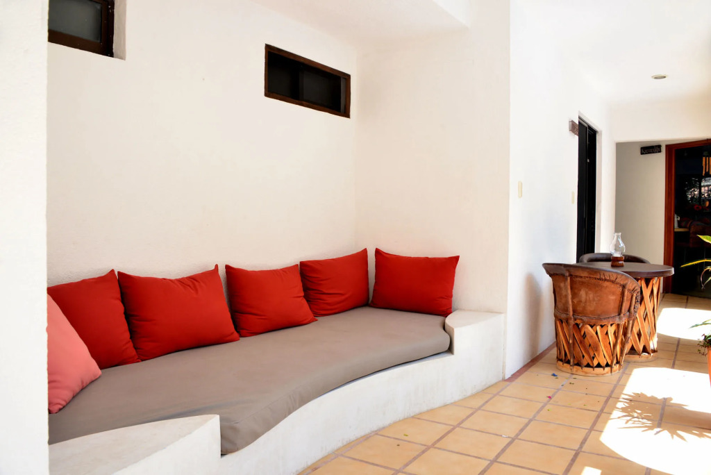 Club Yebo Hotel