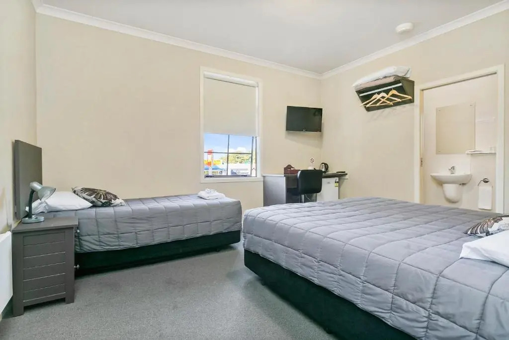 No 1 Motels