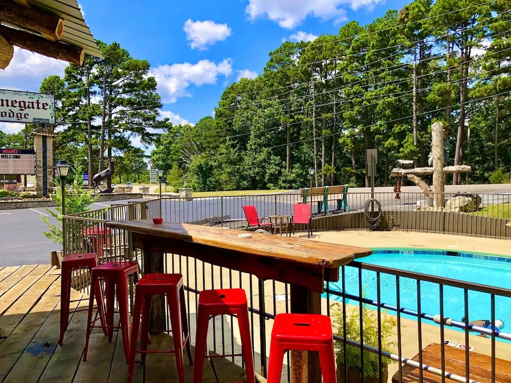 Stonegate Inn