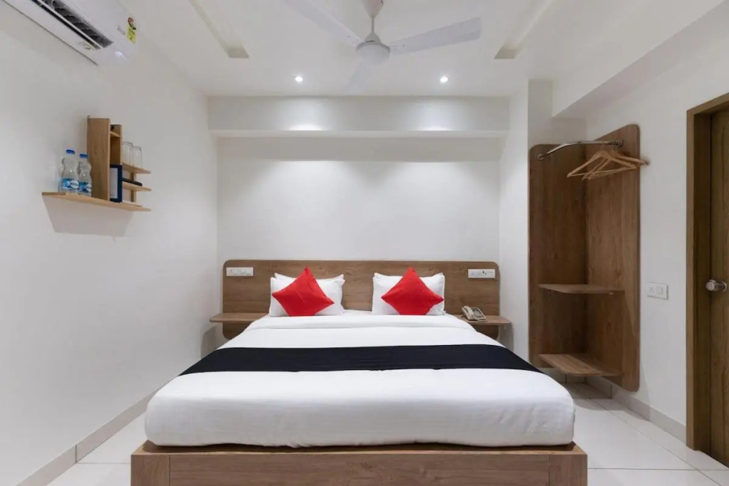 Sapphero Akshar Inn- Jamnagar