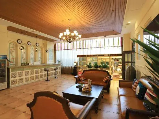 California Journey Holiday Inn (FAW Wuyue Plaza)