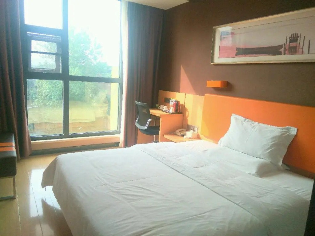 7 Days Premium·Chengdu Jintang Hantan New Town