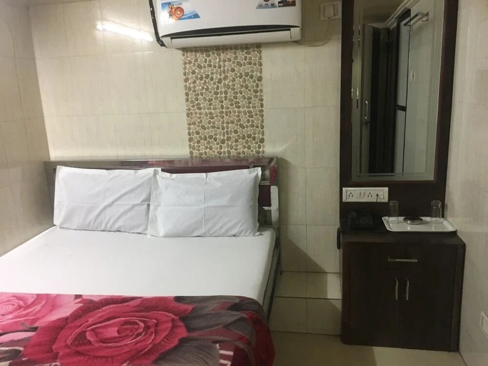 Hotel King Star near VT Station