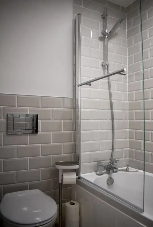 Modern and Stylish 2 Bedroom Flat in Central Hove