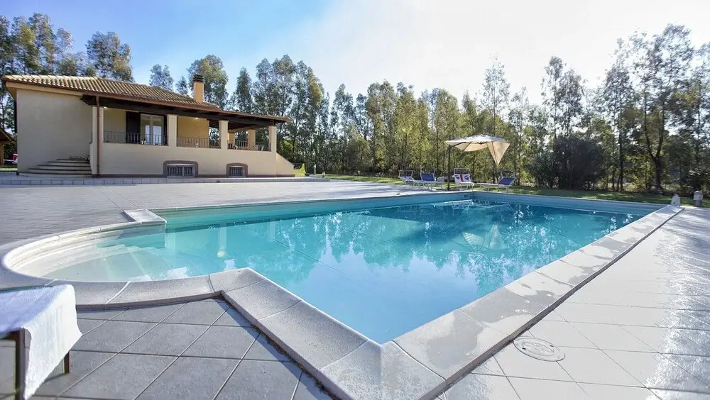 Villa Malika in Alghero for 8 People With Private Pool and Large Garden