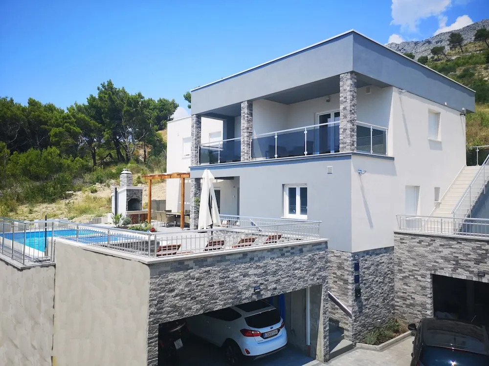 Villa Sara with Sea View and Private Heated Pool