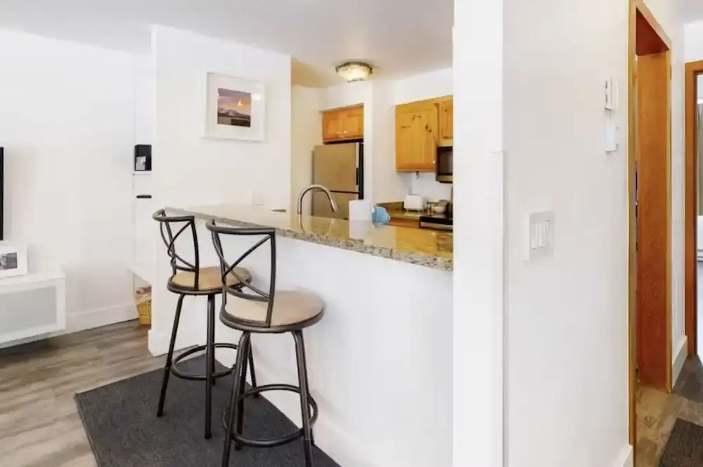 1765 Montezuma 1 Bedroom Condo