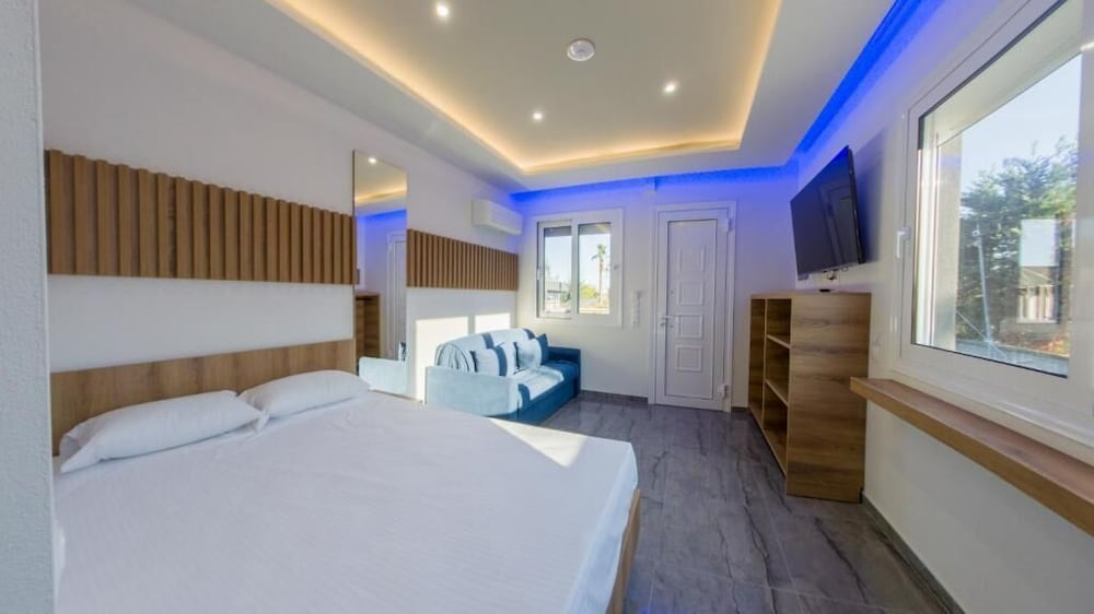 OLYMPIADA GIRNI Suites