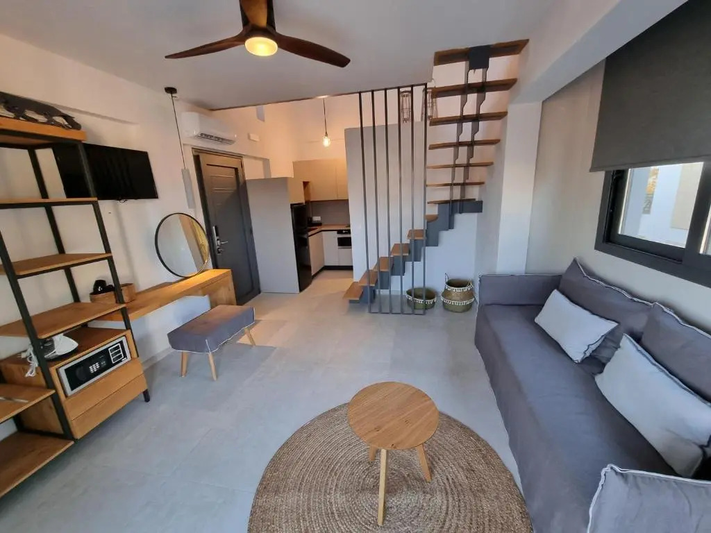 Ikies suties 3 luxury apartements by the sea