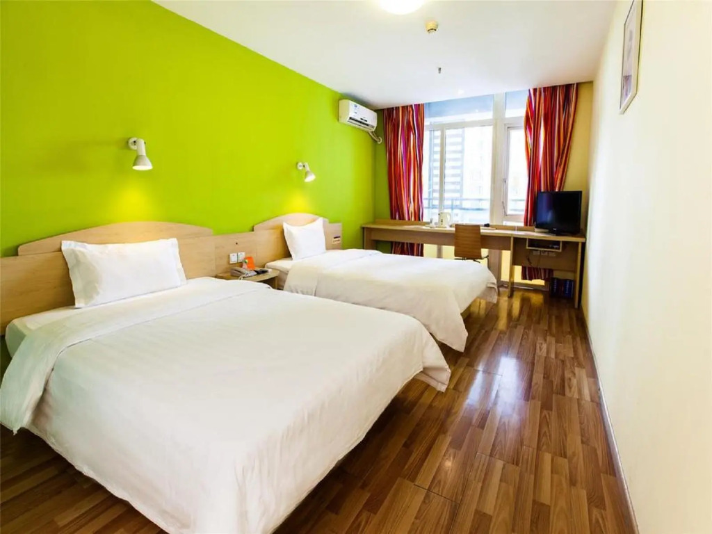 7 Days Inn