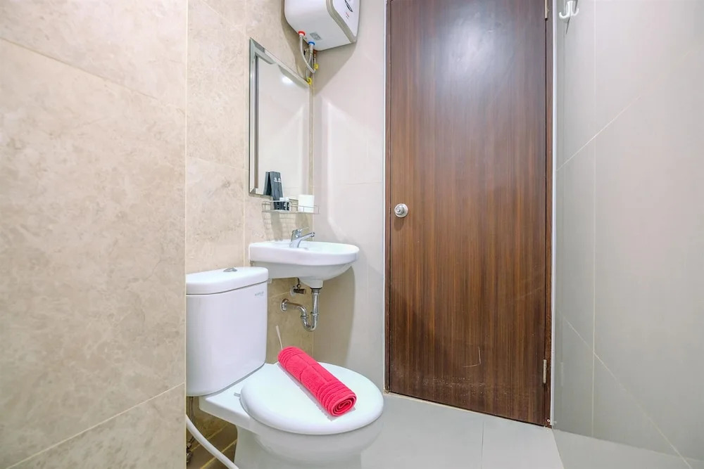 Best Deal And Comfortable 2Br Transpark Cibubur Apartment Near Mall