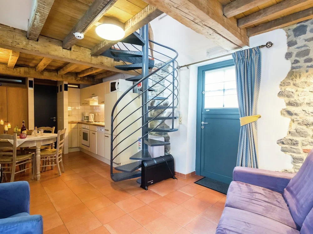 Beautiful Building, With Separate Apartments, Perfect for Family Celebrations