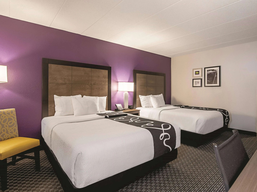 La Quinta Inn & Suites by Wyndham Portland DT Maine Med