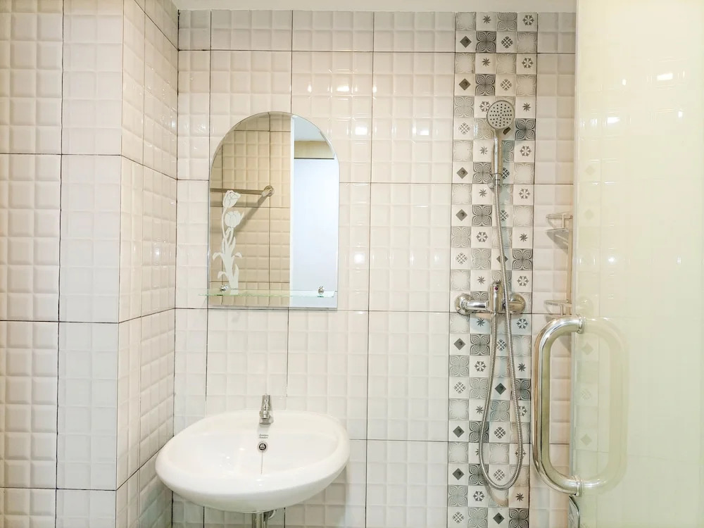 Tranquil And Comfort Studio At De Prima Apartment