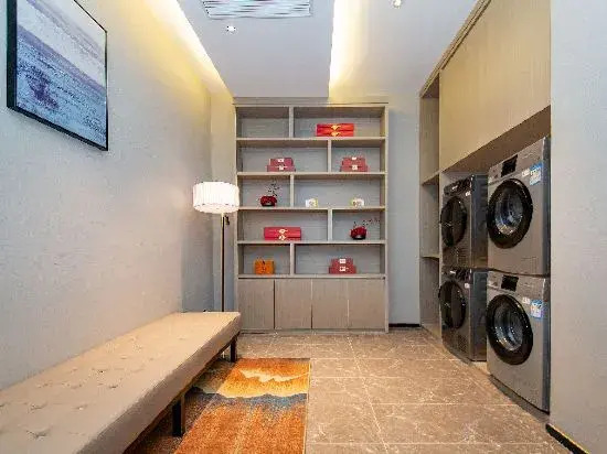 ECHENG Hotel (Huanggang Wanda Square City Museum)