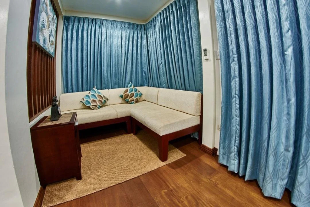 Rose Villas Resort