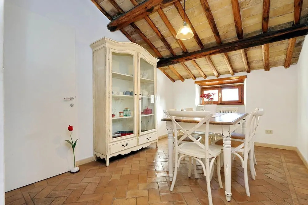 Piazza Mattei Elegant Apartment