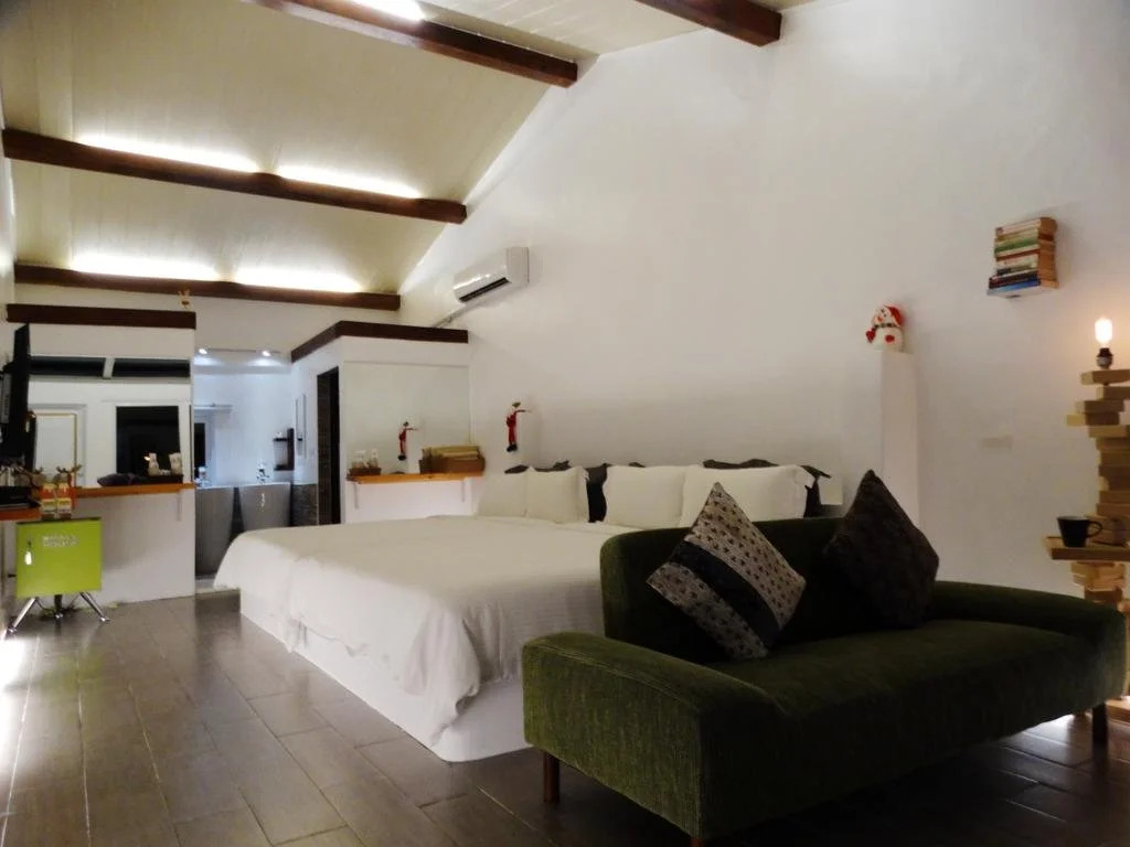 Small House Villa