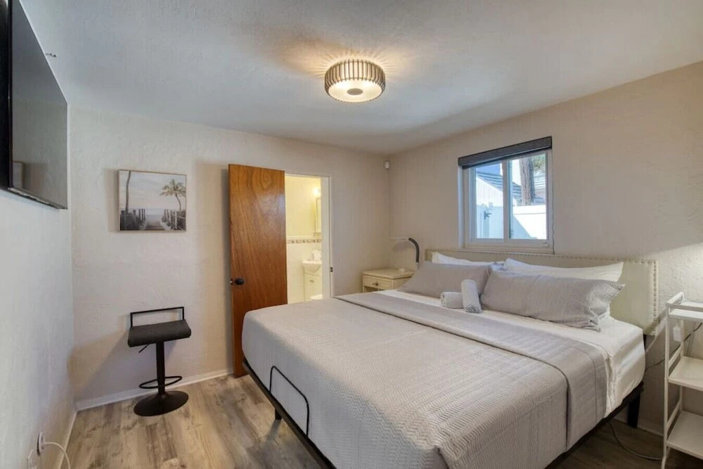 Sunrise Cottage Direct Oceanfront House