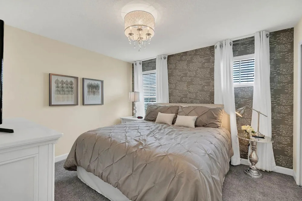5 Bedroom Single Family @ Storey Lake Resort Close to Disney 4759