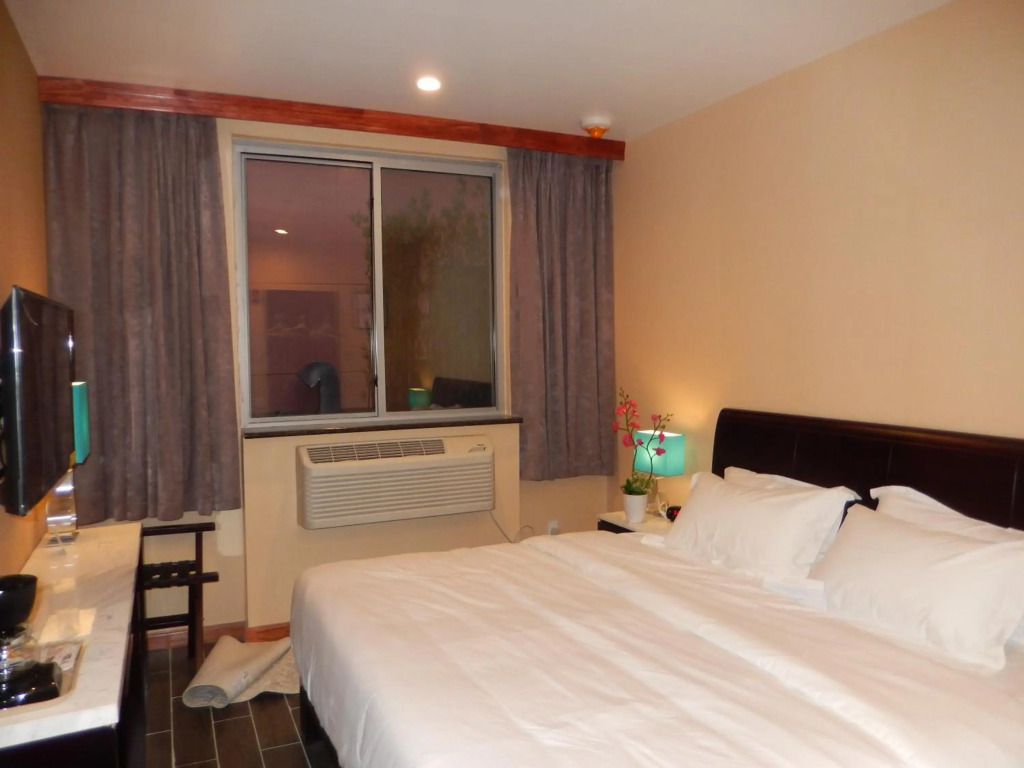 Quality Inn near Sunset Park