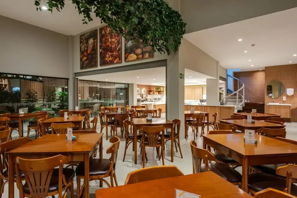 Malibu Plaza Hotel