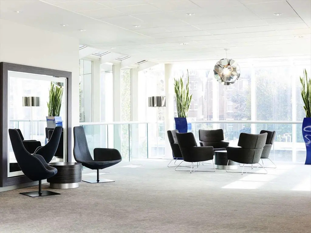 Novotel London West