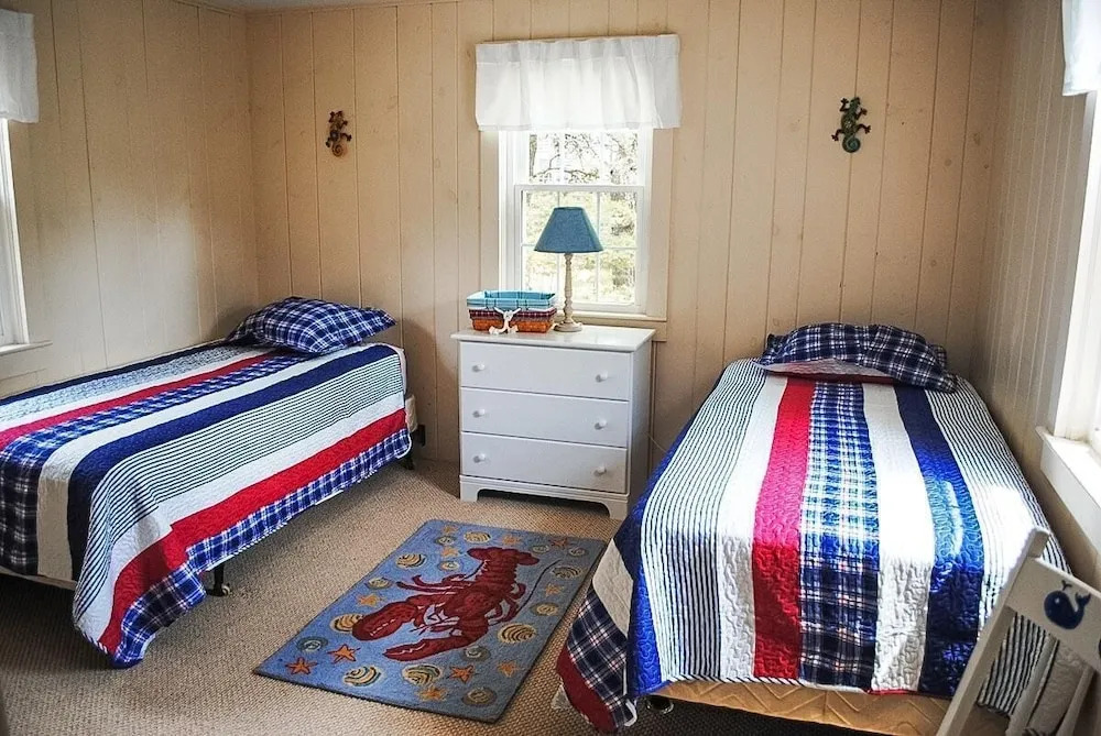 177 Cockle Cove Rd - Three Bedroom House