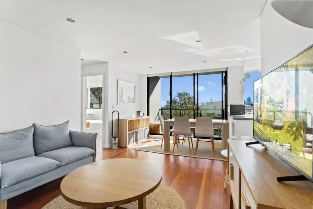 Prime Location 2-bed Apartment With Parking