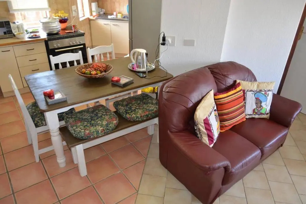 2Bed 2Bath Vacation home with pool close to beach