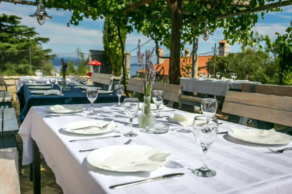 Pansion Tramontana Eco Stay & Sea View in Beli, Cres