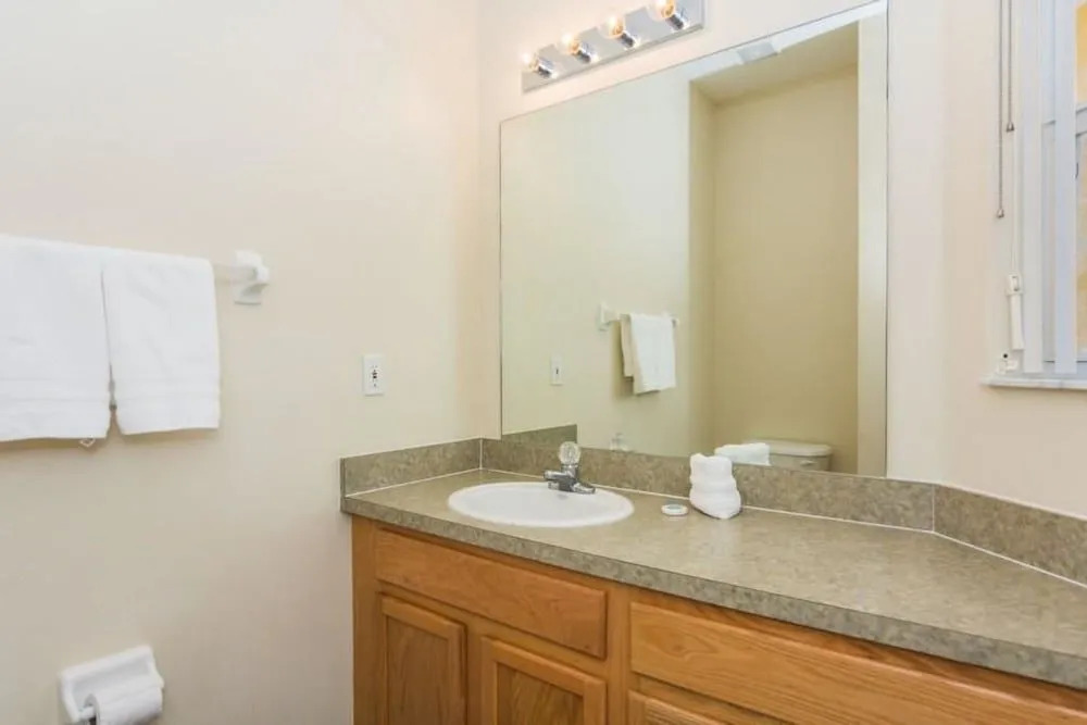Emerald Island Kissimmee 3Bed Townhome (8564CCL) - 3 Br townhouse by R