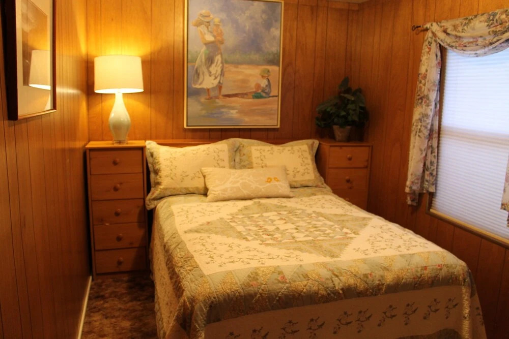 Dog Friendly Cabin Only Steps to the Lake