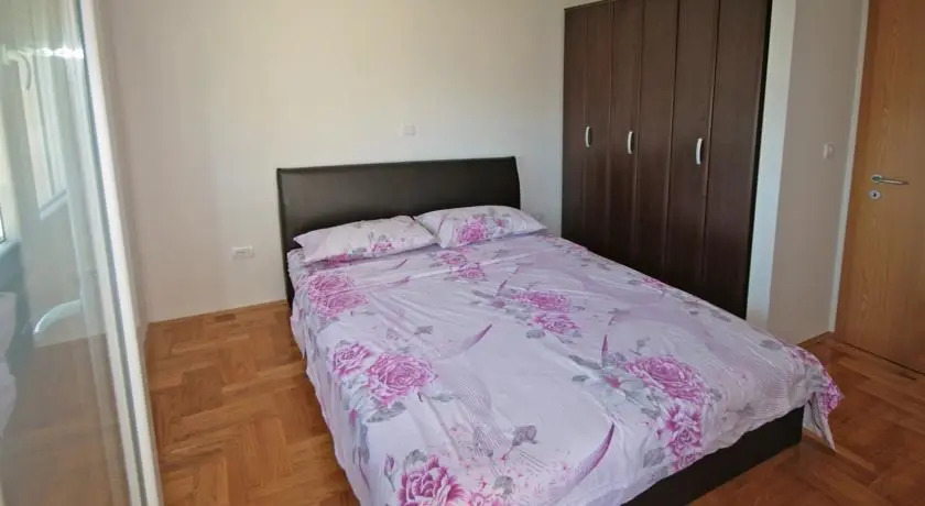 Apartments Doroteja