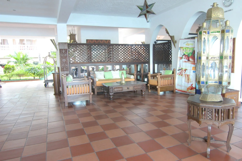 CityBlue Creekside Hotel & Suites