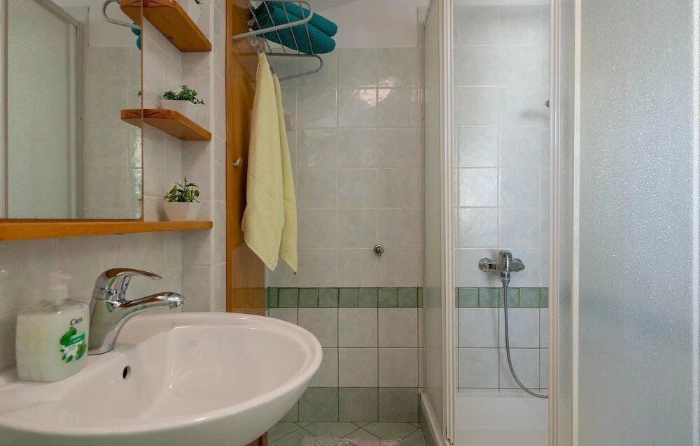 Two-Bedroom Holiday Home Sarici With An Outdoor Swimming Pool 08