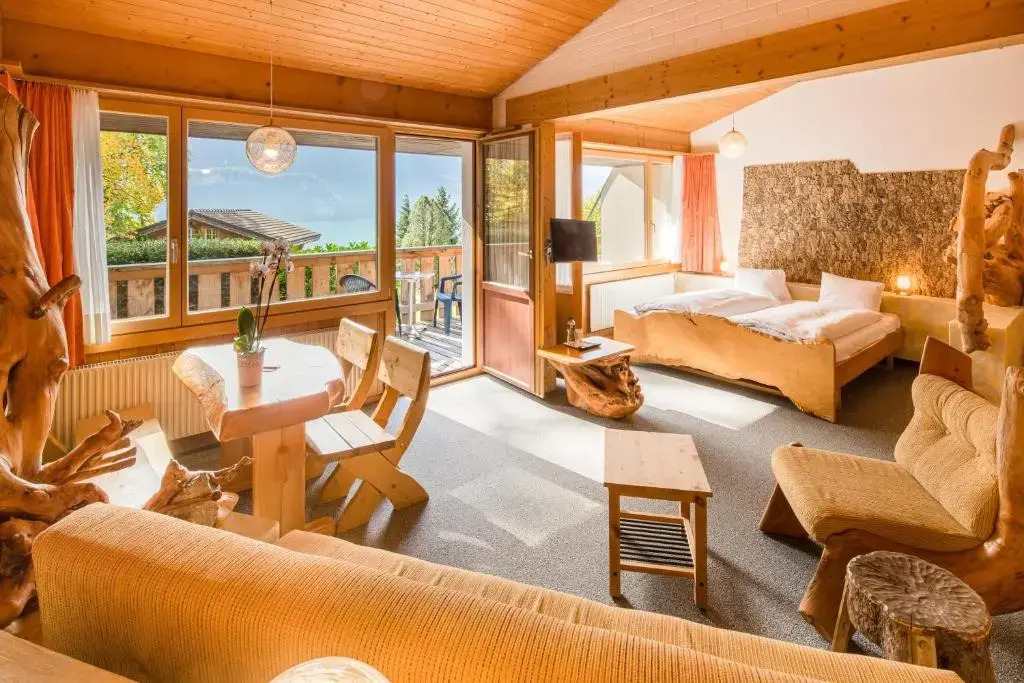 Hotel Lindenhof by Crossworld AG