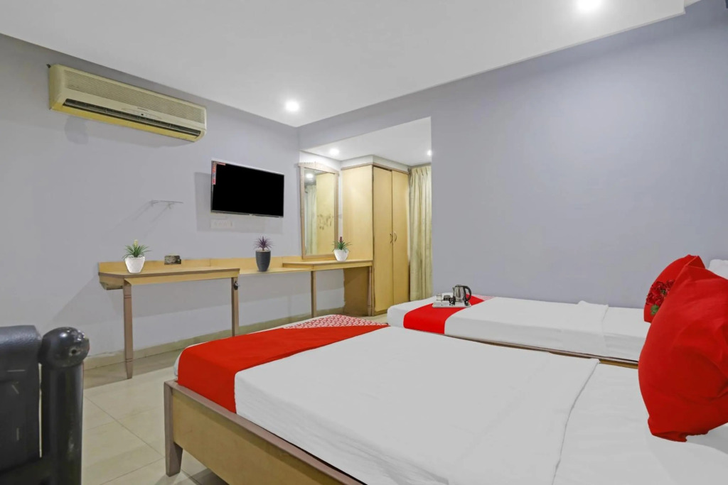 OYO 88286 Hotel Padmini