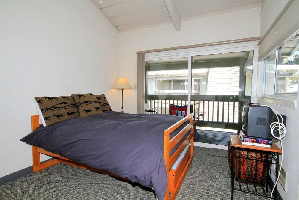 Sierra Park S #80 1 Bedroom Condo