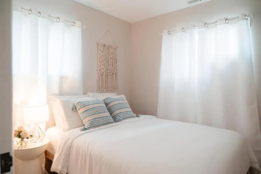 Cozy, Stylish 2BR Apt near O'Hare Int'l Airport