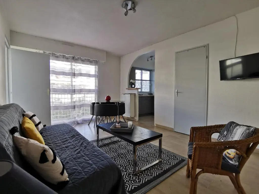 Grand Studio de 33m² a 300m Des Plages (Adults Only)