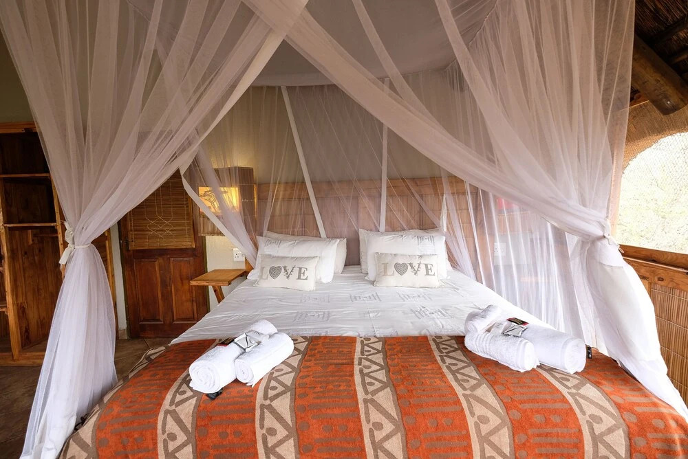 Luxury and Romantic Accommodation on the Doorstep of Kruger National Park