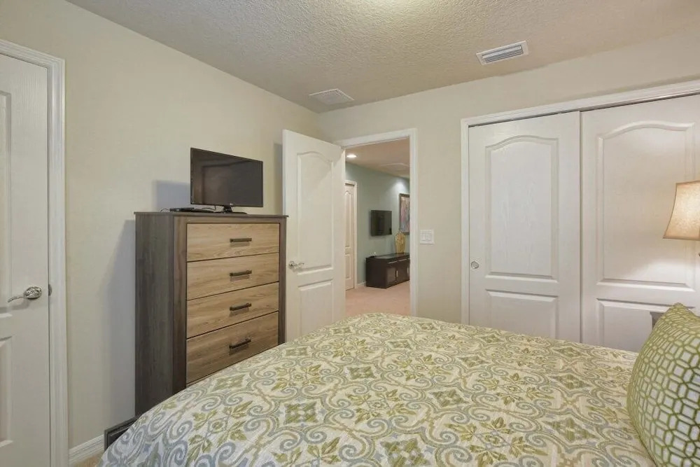 Windsor-5 Bed Townhouse w/splashpool-3800WW